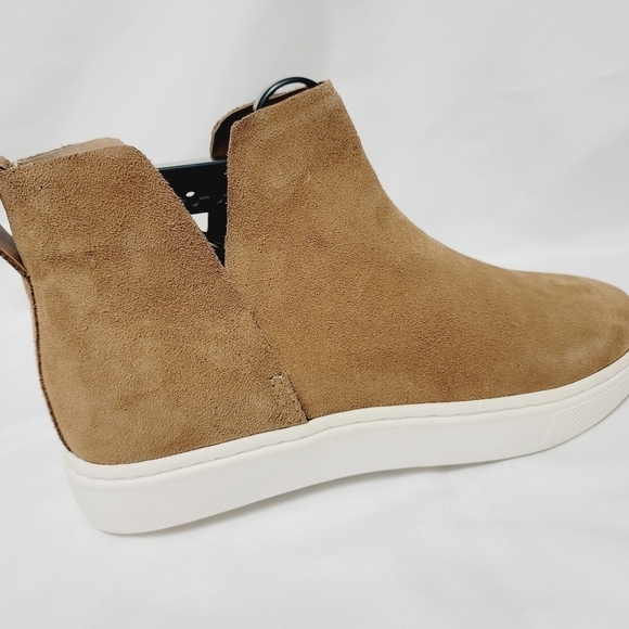 BIRDIES The Falcon Suade Bootie in Saddle - size 5 - Picture 8 of 12